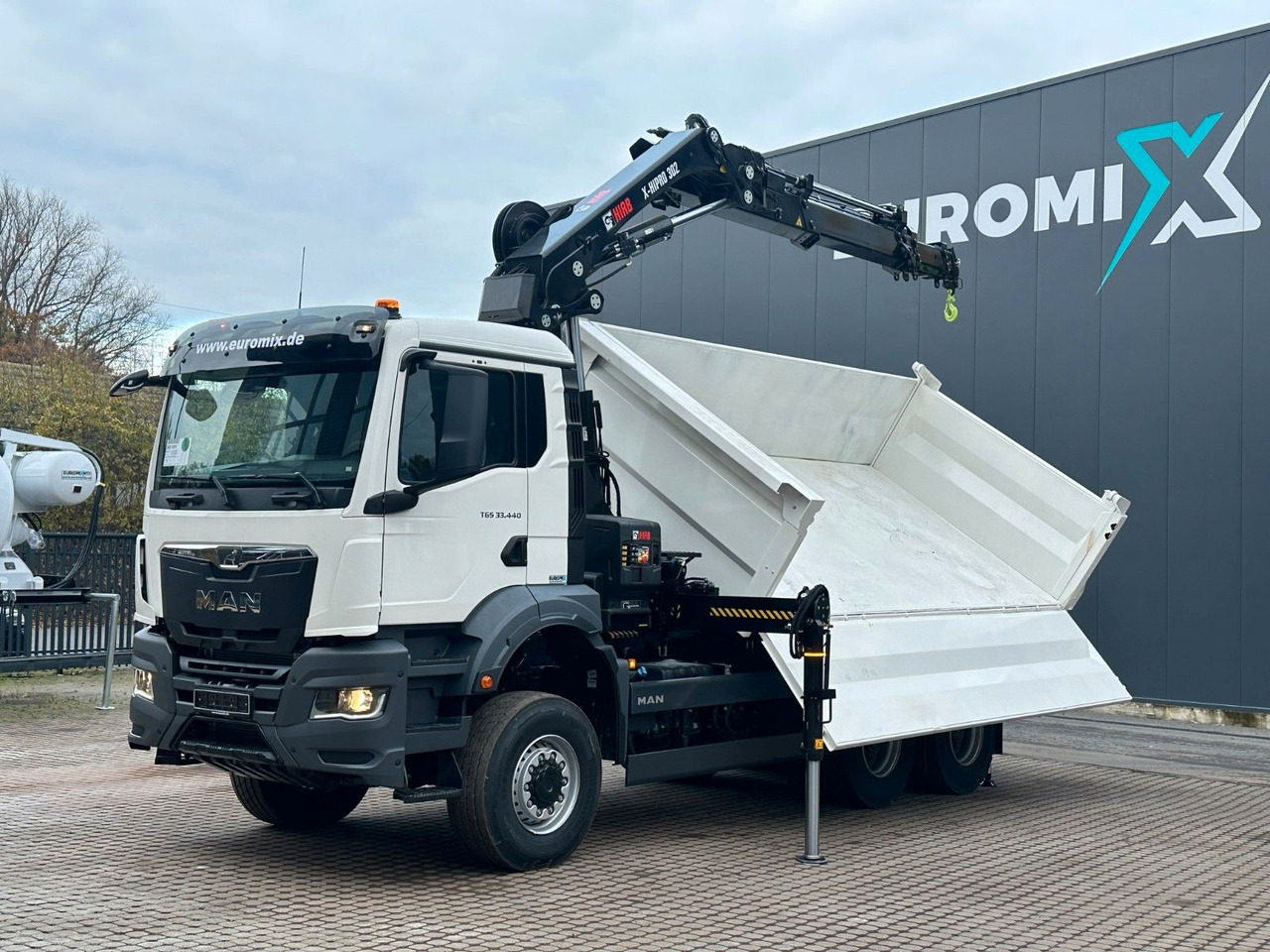 MAN TGS 33.440 6x6 /3-Seiten- Kipper / Kran HIAB 302 - Damperli kamyon, Vinçli kamyon: fotoğraf 5 MAN TGS 33.440 6x6 /3-Seiten- Kipper / Kran HIAB 302 - Damperli kamyon, Vinçli kamyon: fotoğraf 5