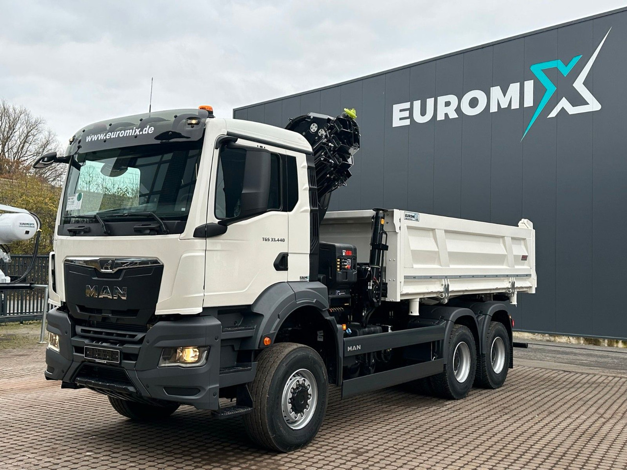 MAN TGS 33.440 6x6 /3-Seiten- Kipper / Kran HIAB 302 MAN TGS 33.440 6x6 /3-Seiten- Kipper / Kran HIAB 302 - Damperli kamyon, Vinçli kamyon: fotoğraf 5 MAN TGS 33.440 6x6 /3-Seiten- Kipper / Kran HIAB 302 MAN TGS 33.440 6x6 /3-Seiten- Kipper / Kran HIAB 302 - Damperli kamyon, Vinçli kamyon: fotoğraf 5