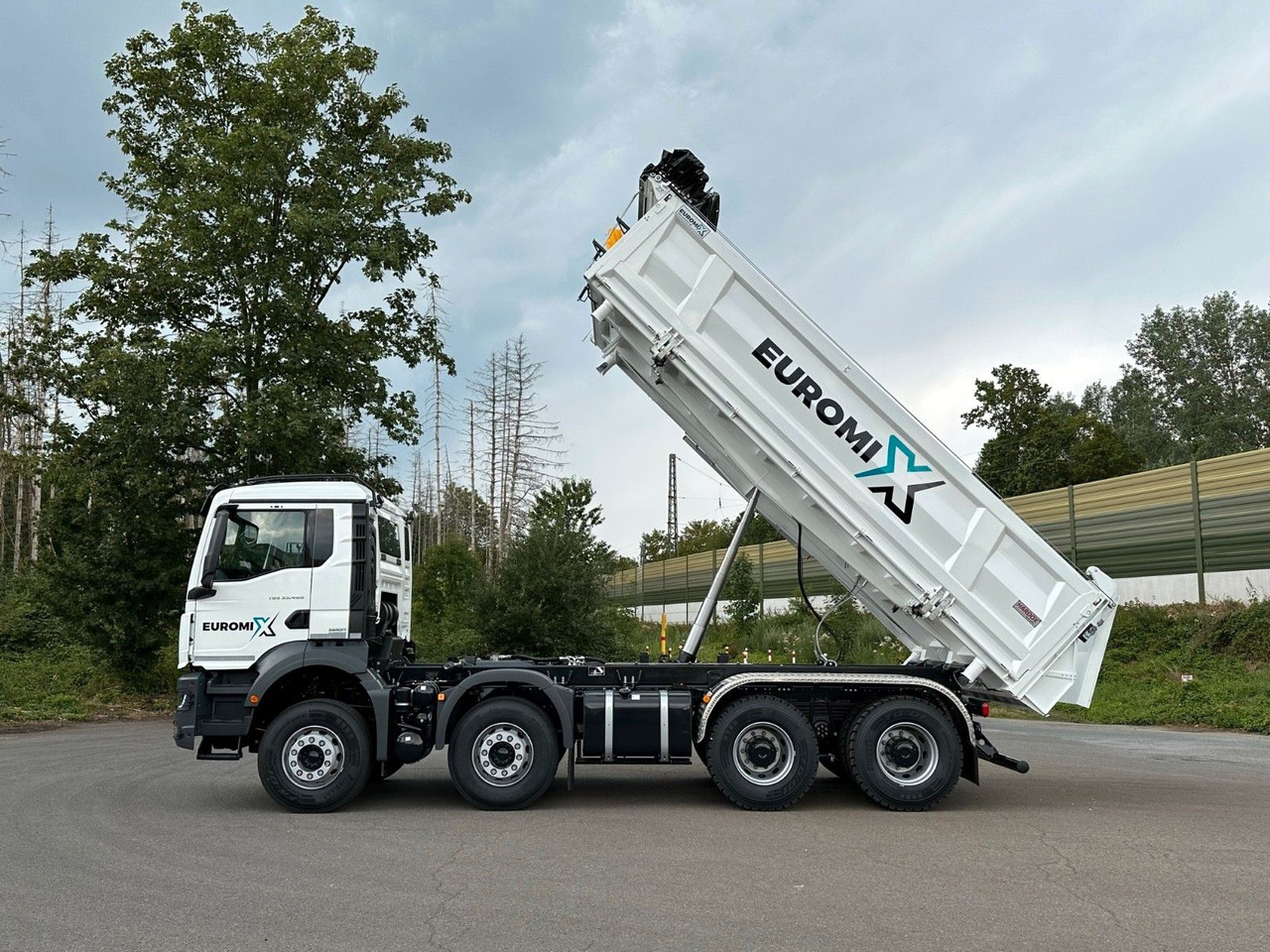 MAN TGS 35.480 8x4 EuromixMTP 3-Seiten-Kipper - Damperli kamyon: fotoğraf 5 MAN TGS 35.480 8x4 EuromixMTP 3-Seiten-Kipper - Damperli kamyon: fotoğraf 5