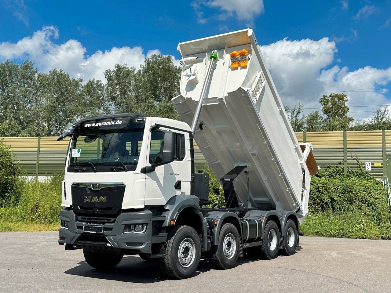 MAN TGS 37.520 8x4 EuromixMTP Mulden Kipper - Damperli kamyon: fotoğraf 2 MAN TGS 37.520 8x4 EuromixMTP Mulden Kipper - Damperli kamyon: fotoğraf 2