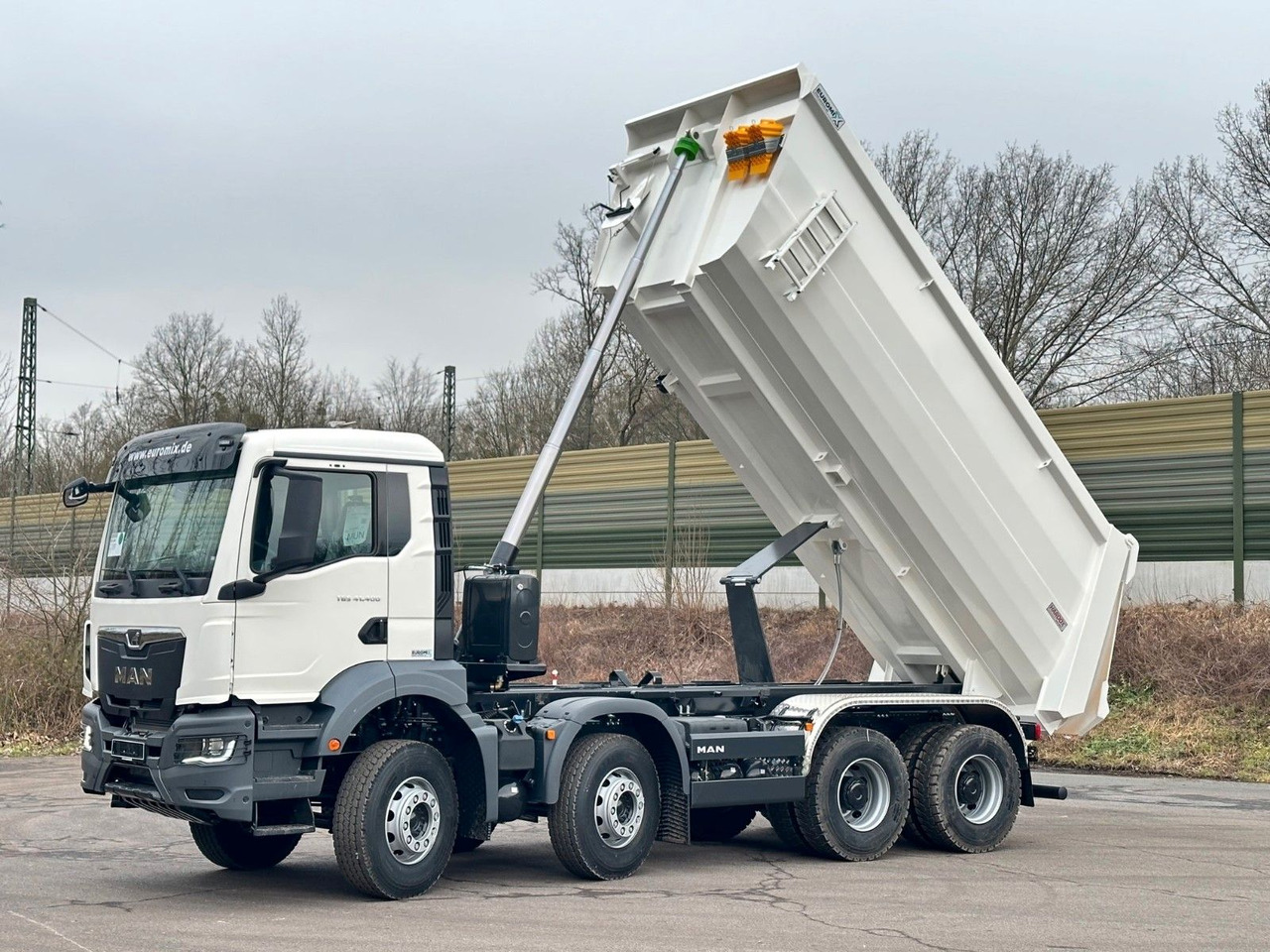 MAN TGS 41.400 8x4 / EUROMIX MTP 20m³/ EURO 5 - Damperli kamyon: fotoğraf 1 MAN TGS 41.400 8x4 / EUROMIX MTP 20m³/ EURO 5 - Damperli kamyon: fotoğraf 1