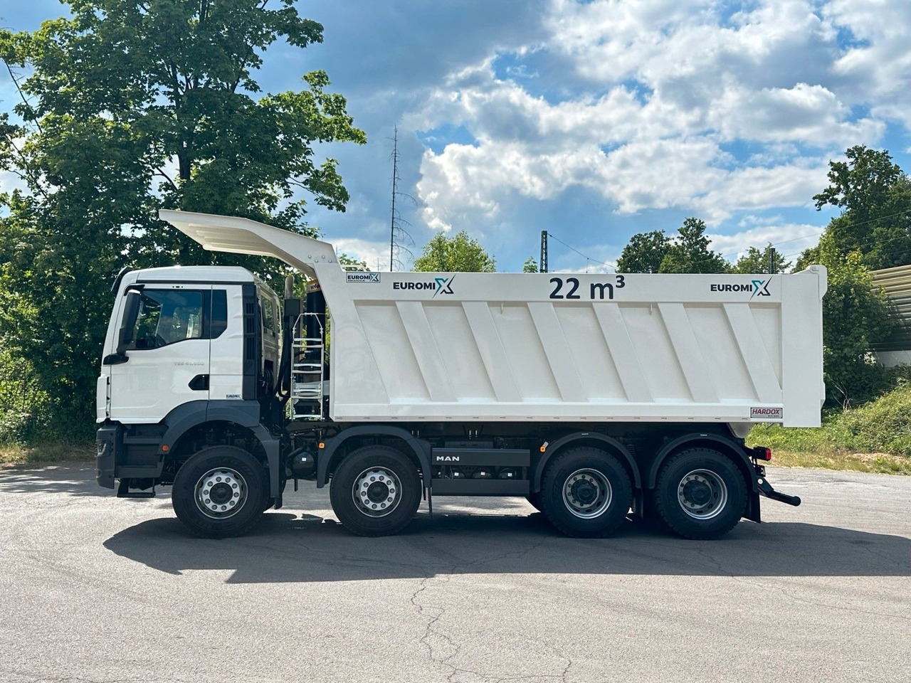 MAN TGS 41.440 8x4 EuromixMTP 22m³ Eckige Mulde - Damperli kamyon: fotoğraf 4 MAN TGS 41.440 8x4 EuromixMTP 22m³ Eckige Mulde - Damperli kamyon: fotoğraf 4