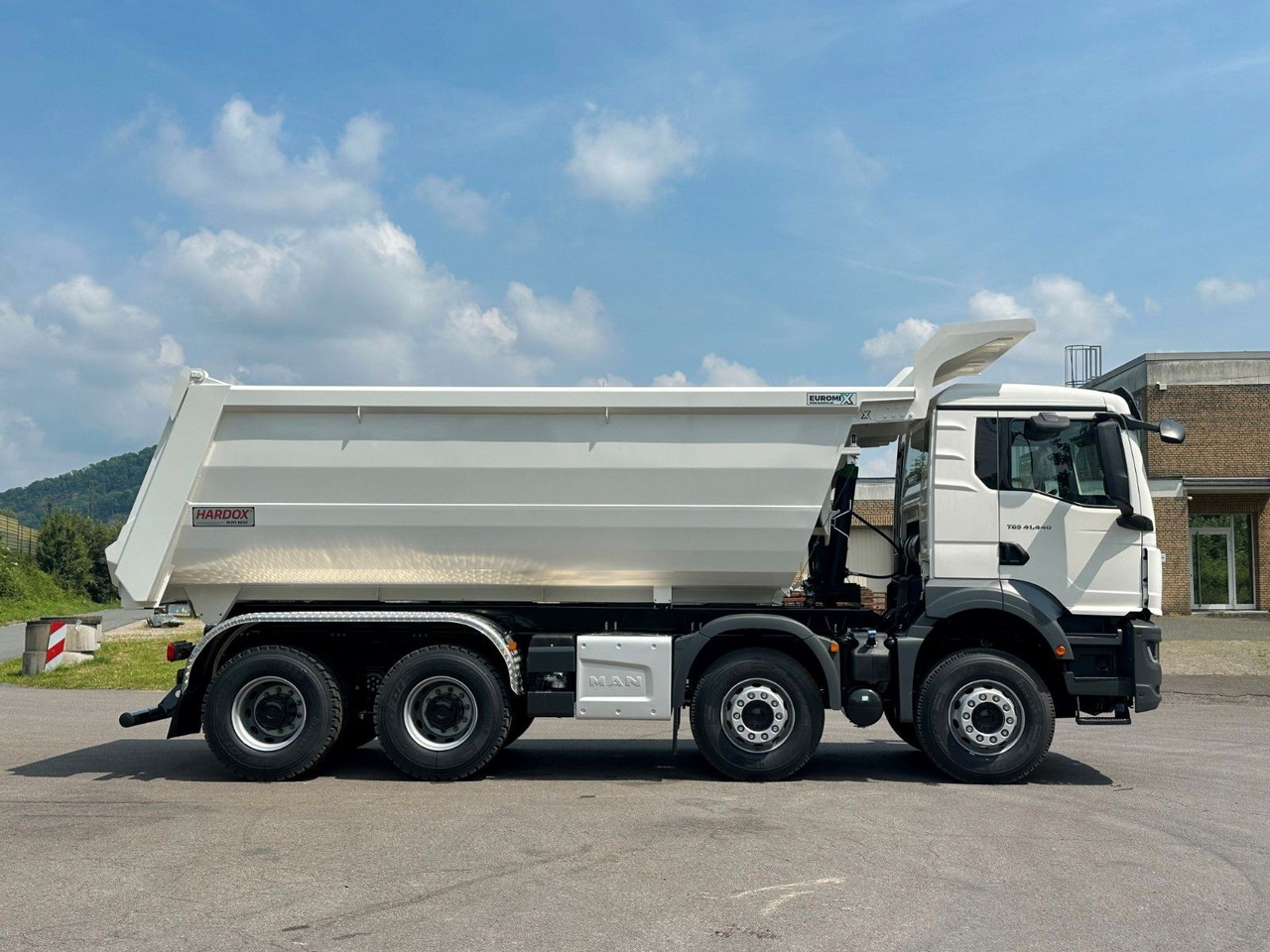 MAN TGS 41.440 8x4 EuromixMTP Mulden-Kipper - Damperli kamyon: fotoğraf 4 MAN TGS 41.440 8x4 EuromixMTP Mulden-Kipper - Damperli kamyon: fotoğraf 4