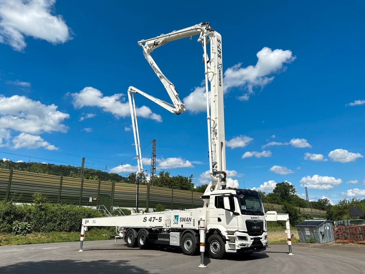 MAN TGS 41.520 8x4 SWAN TSP 47-5 160RZ ( 47m ) - Mobil beton pompası: fotoğraf 1 MAN TGS 41.520 8x4 SWAN TSP 47-5 160RZ ( 47m ) - Mobil beton pompası: fotoğraf 1