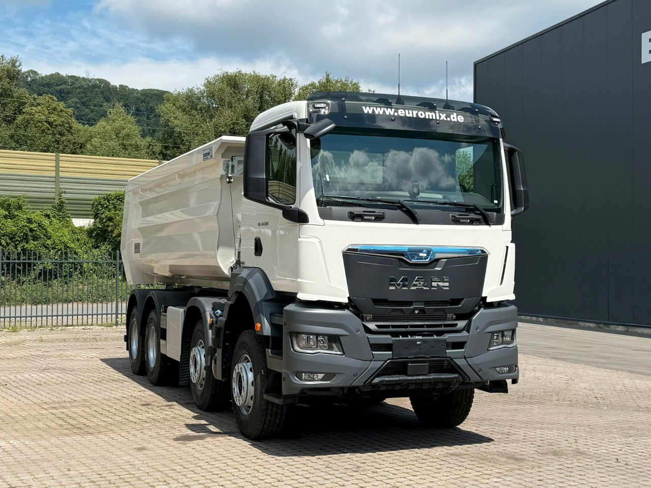 MAN TGS 41.520 BB 8X4 Euromix MuldenKipper Retarder - Damperli kamyon: fotoğraf 2 MAN TGS 41.520 BB 8X4 Euromix MuldenKipper Retarder - Damperli kamyon: fotoğraf 2