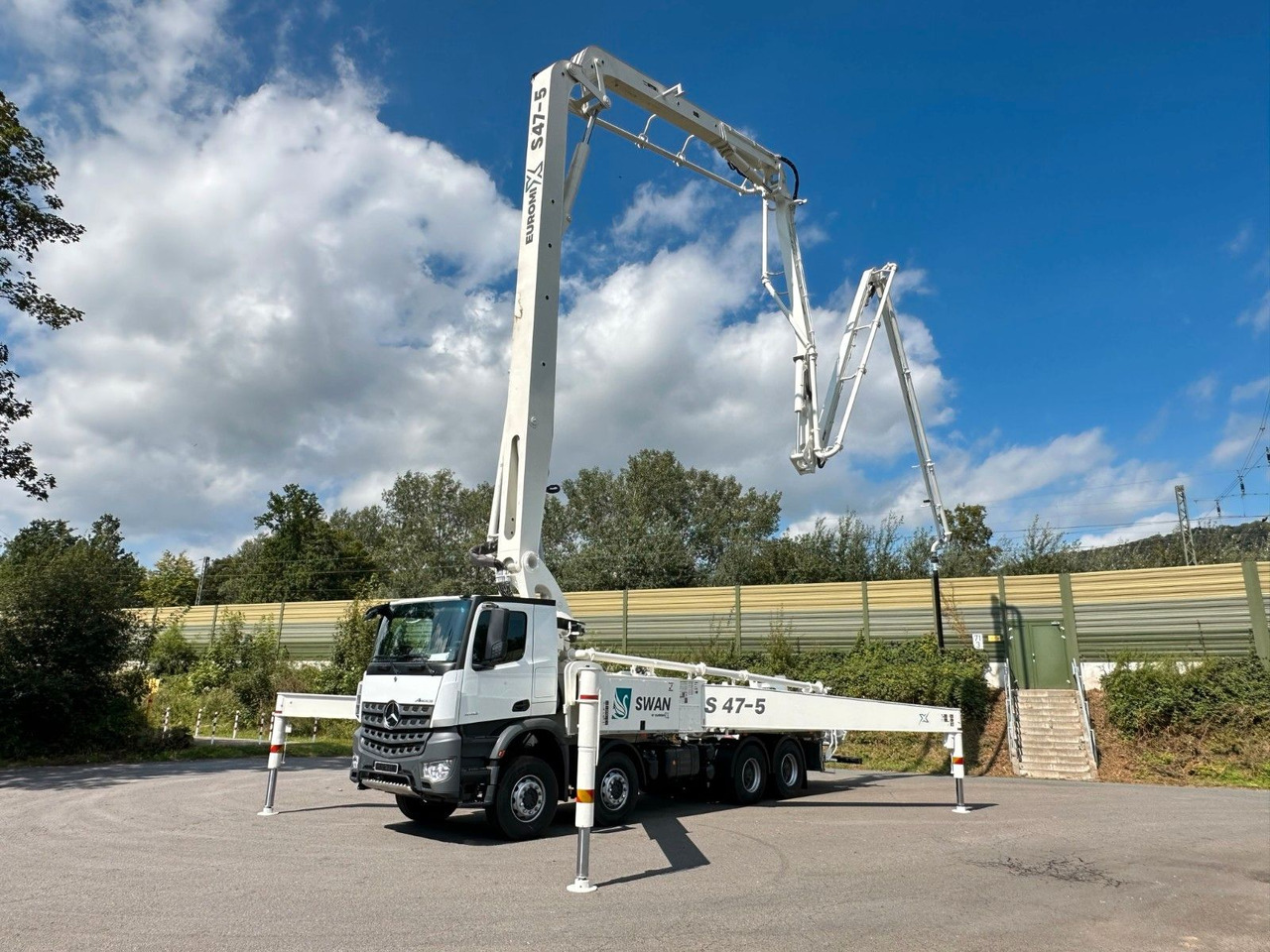 Mercedes-Benz Arocs 5 4142 8x4 SWAN TSP 47-5 160RZ ( 47m ) - Mobil beton pompası: fotoğraf 1 Mercedes-Benz Arocs 5 4142 8x4 SWAN TSP 47-5 160RZ ( 47m ) - Mobil beton pompası: fotoğraf 1