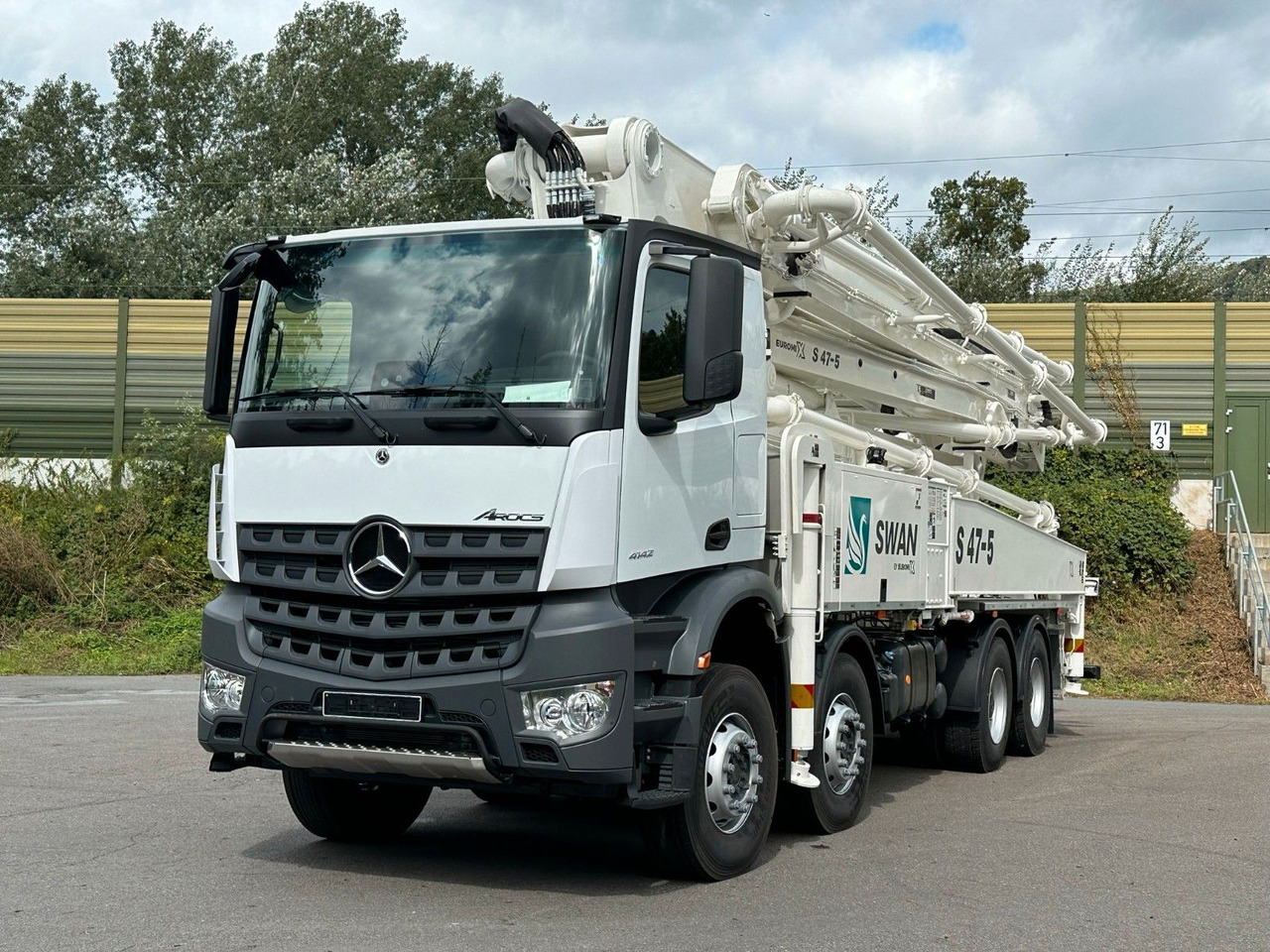 Mercedes-Benz Arocs 5 4142 8x4 SWAN TSP 47-5 160RZ ( 47m ) - Mobil beton pompası: fotoğraf 2 Mercedes-Benz Arocs 5 4142 8x4 SWAN TSP 47-5 160RZ ( 47m ) - Mobil beton pompası: fotoğraf 2
