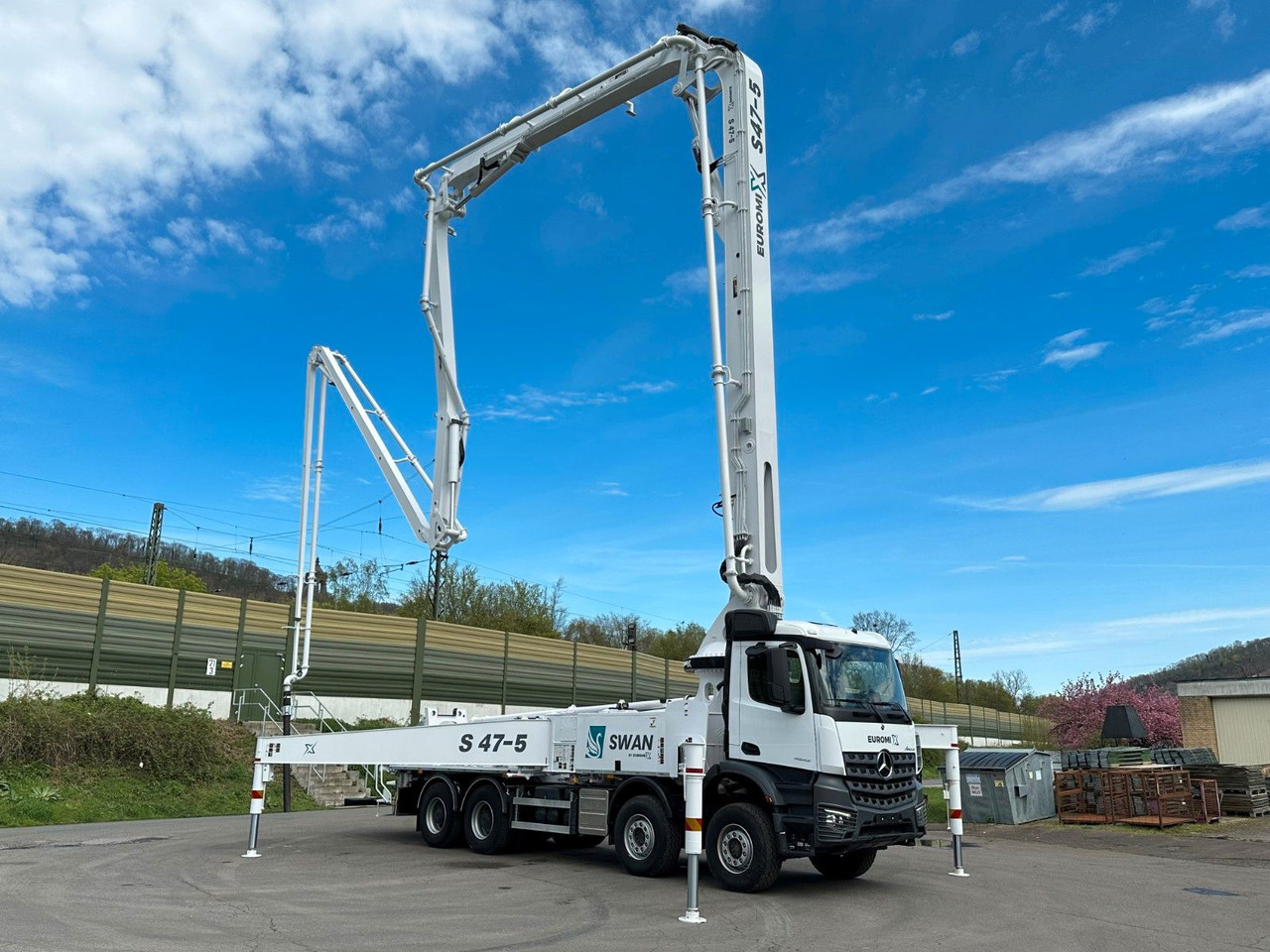 Mercedes-Benz Arocs 5 4542 8x4 SWAN TSP 47-5 160RZ ( 47m ) - Mobil beton pompası: fotoğraf 1 Mercedes-Benz Arocs 5 4542 8x4 SWAN TSP 47-5 160RZ ( 47m ) - Mobil beton pompası: fotoğraf 1