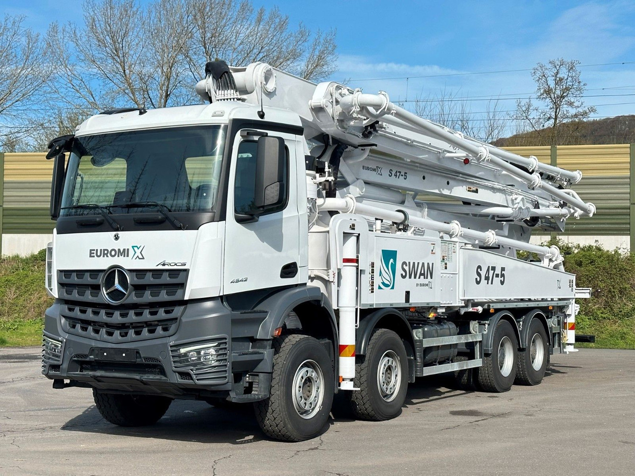 Mercedes-Benz Arocs 5 4542 8x4 SWAN TSP 47-5 160RZ ( 47m ) - Transmikser: fotoğraf 2 Mercedes-Benz Arocs 5 4542 8x4 SWAN TSP 47-5 160RZ ( 47m ) - Transmikser: fotoğraf 2