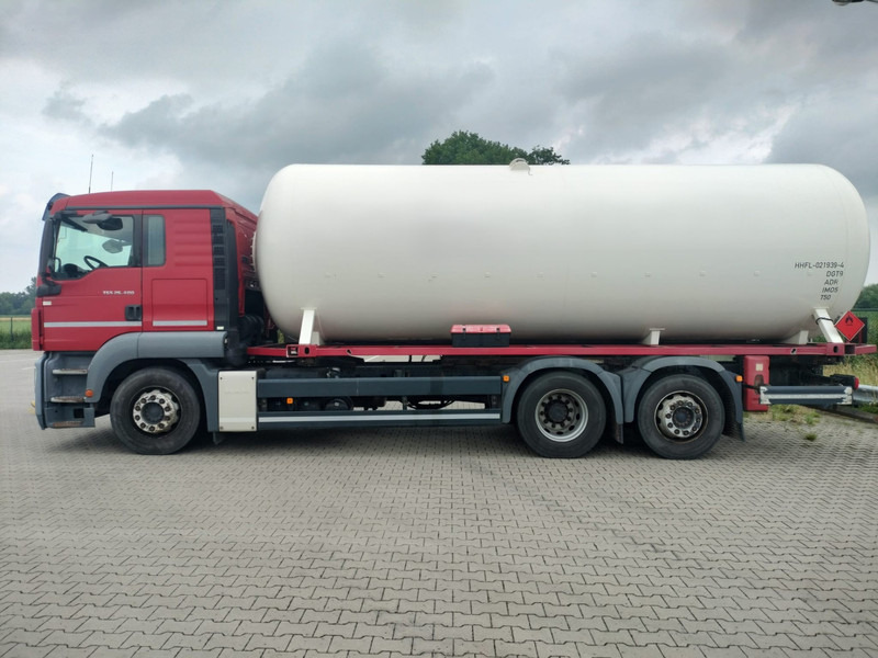 MAN TGS 26.400 6x2-4 LL 26900 Liter Gas tank truck ID 2.168 Rootselaar, flowmeter, pump - Tanker kamyon: fotoğraf 4 MAN TGS 26.400 6x2-4 LL 26900 Liter Gas tank truck ID 2.168 Rootselaar, flowmeter, pump - Tanker kamyon: fotoğraf 4
