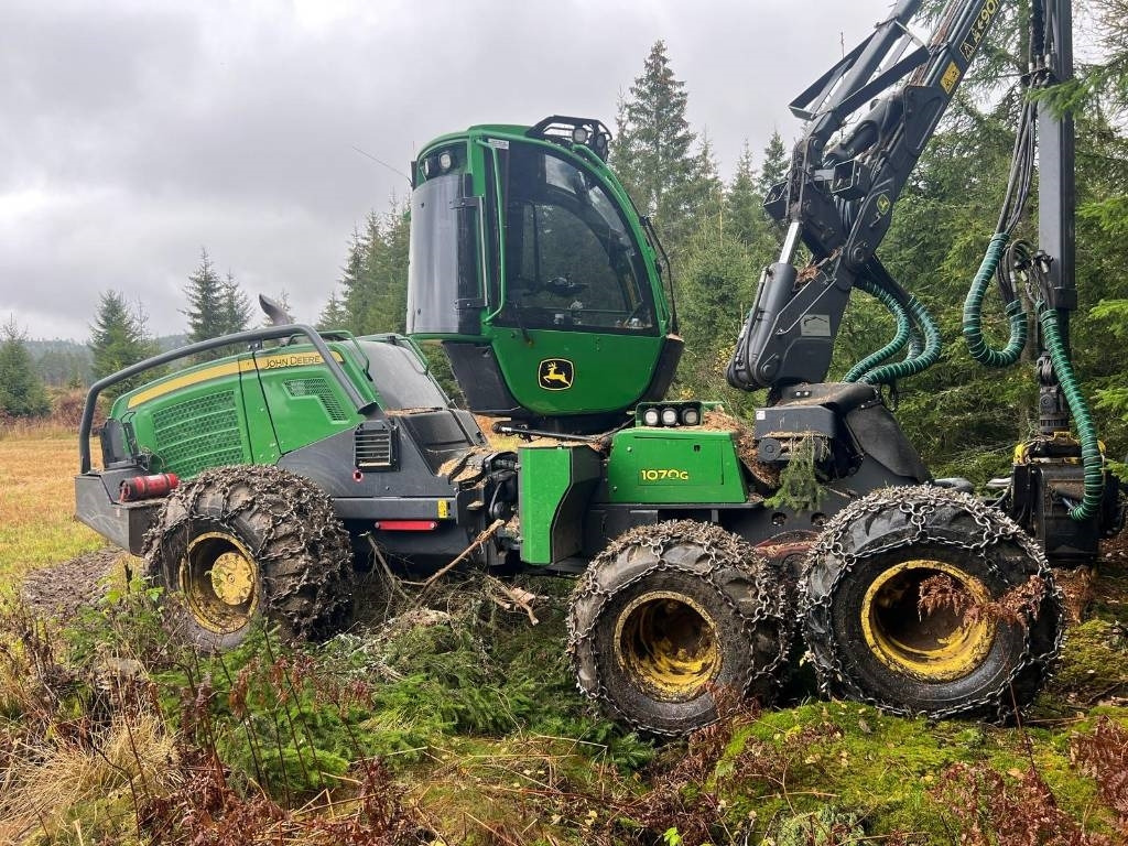 John Deere 1070G - Harvester: fotoğraf 3 John Deere 1070G - Harvester: fotoğraf 3
