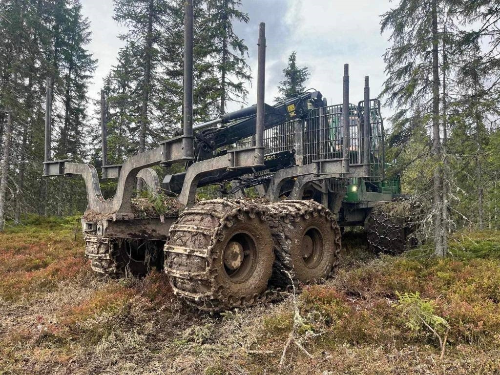 John Deere 1910G - Forwarder: fotoğraf 5 John Deere 1910G - Forwarder: fotoğraf 5