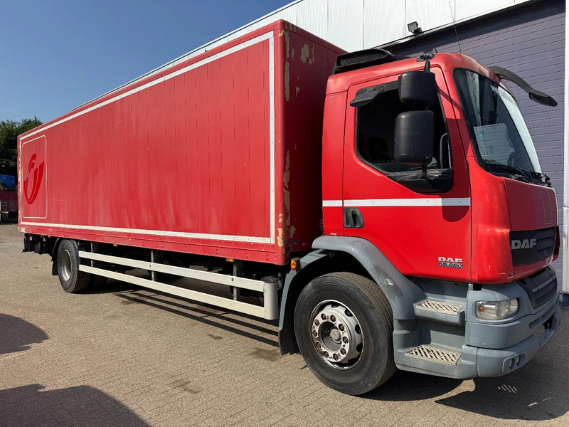 DAF LF 55.220 **MANUAL GEARBOX-EURO 4** - Kapalı kasa kamyon: fotoğraf 3 DAF LF 55.220 **MANUAL GEARBOX-EURO 4** - Kapalı kasa kamyon: fotoğraf 3