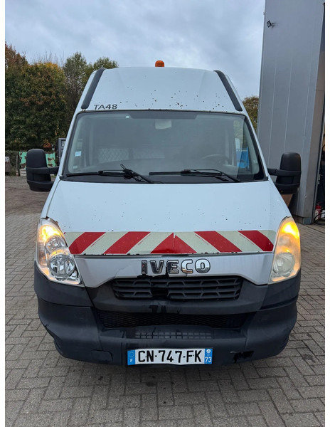 Iveco Daily **35C15-EURO 5-MOTOR 3.0** - Panelvan: fotoğraf 3 Iveco Daily **35C15-EURO 5-MOTOR 3.0** - Panelvan: fotoğraf 3