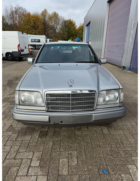 Mercedes-Benz 200-serie **W124-BELGIAN CAR** - Sedan araba: fotoğraf 2 Mercedes-Benz 200-serie **W124-BELGIAN CAR** - Sedan araba: fotoğraf 2