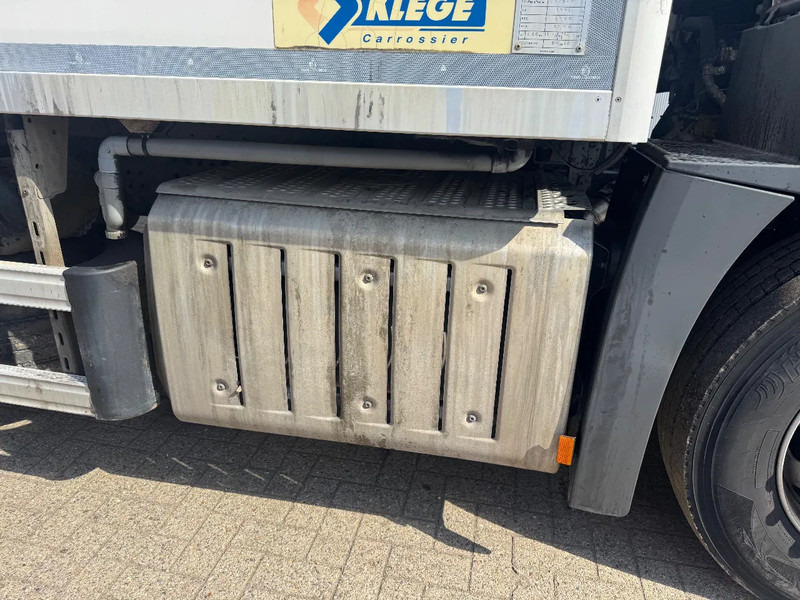 Mercedes-Benz Antos 1827 **BLUETEC 6-FRENCH TRUCK-8,70L BOX** - Refrijeratör kamyon: fotoğraf 4 Mercedes-Benz Antos 1827 **BLUETEC 6-FRENCH TRUCK-8,70L BOX** - Refrijeratör kamyon: fotoğraf 4