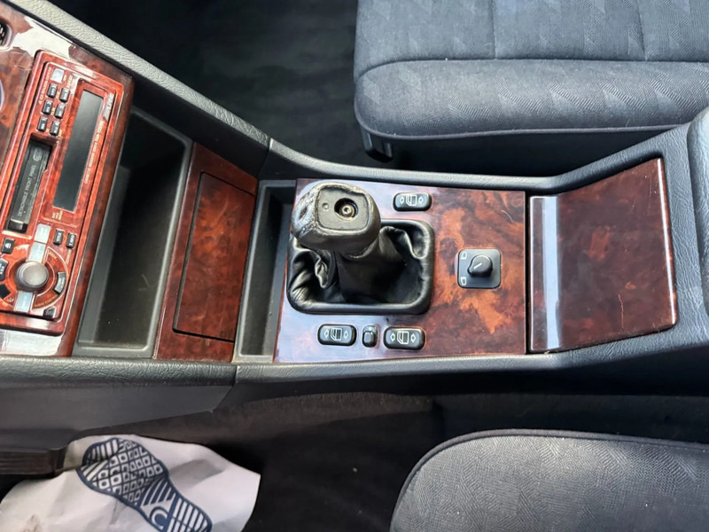 Sedan araba Mercedes-Benz C-Klasse **C180-PETROL-AC**: fotoğraf 12