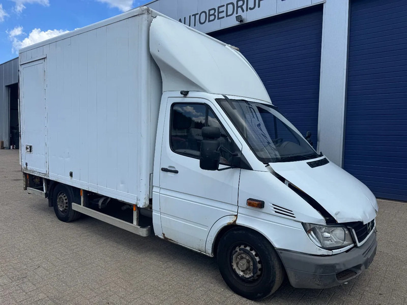 Mercedes-Benz Sprinter 313 **BOX+LIFT** - Kapalı kasa kamyonet: fotoğraf 3 Mercedes-Benz Sprinter 313 **BOX+LIFT** - Kapalı kasa kamyonet: fotoğraf 3