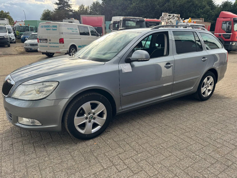 Škoda Octavia **EURO5-BELGIAN CAR** - Binek araba: fotoğraf 1 Škoda Octavia **EURO5-BELGIAN CAR** - Binek araba: fotoğraf 1