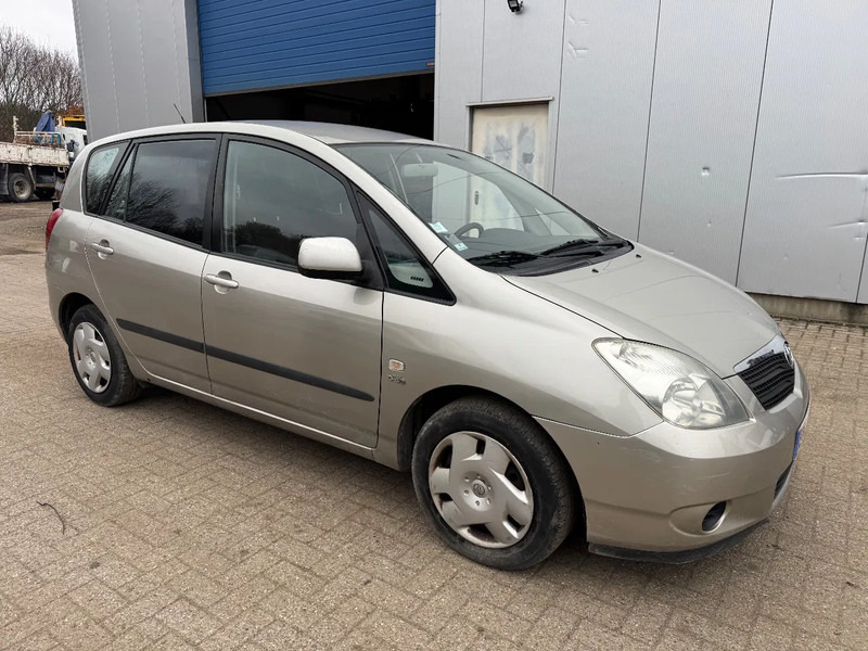 Toyota Corolla Verso **D4D-AIRCO** - Binek araba: fotoğraf 3 Toyota Corolla Verso **D4D-AIRCO** - Binek araba: fotoğraf 3