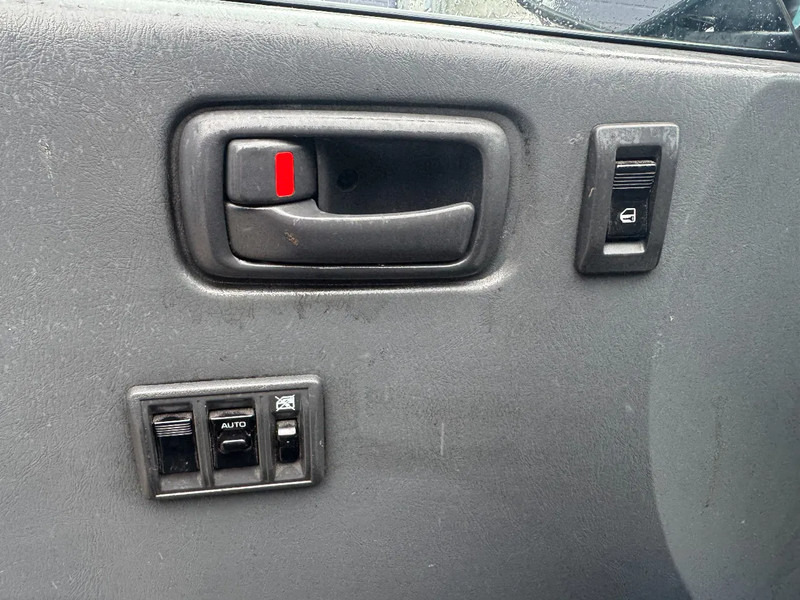 Küçük panelvan Toyota HiAce **DIESEL-FRENCH VAN**: fotoğraf 12