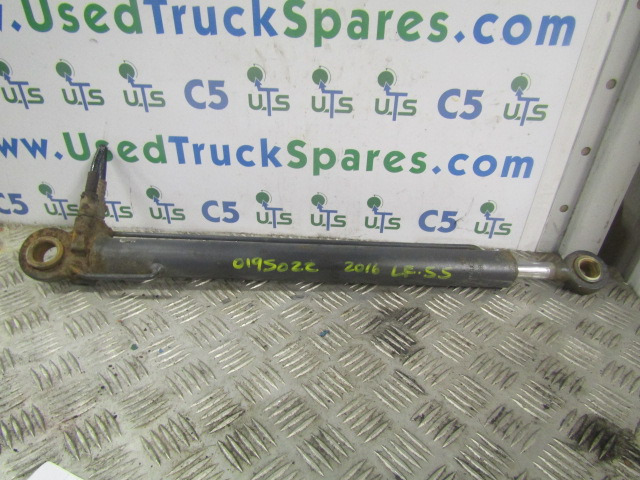 DAF LF 220 EURO 6 CAB TILT RAM P/NO 0195022 - Kabin ve iç mekan - Kamyon: fotoğraf 1 DAF LF 220 EURO 6 CAB TILT RAM P/NO 0195022 - Kabin ve iç mekan - Kamyon: fotoğraf 1