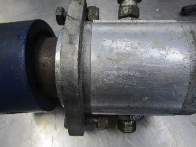 JOHNSTON JETTING PUMP HYDRAULIC DRIVE MOTOR - Hidrolik motor - Atık toplama taşıt/ Özel amaçlı taşıt: fotoğraf 3 JOHNSTON JETTING PUMP HYDRAULIC DRIVE MOTOR - Hidrolik motor - Atık toplama taşıt/ Özel amaçlı taşıt: fotoğraf 3