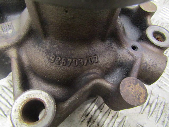 MITSUBISHI FUSO 75C 4P10 WATER PUMP P/NO 926703/02 - Motor ve yedek parça - Kamyon: fotoğraf 2 MITSUBISHI FUSO 75C 4P10 WATER PUMP P/NO 926703/02 - Motor ve yedek parça - Kamyon: fotoğraf 2
