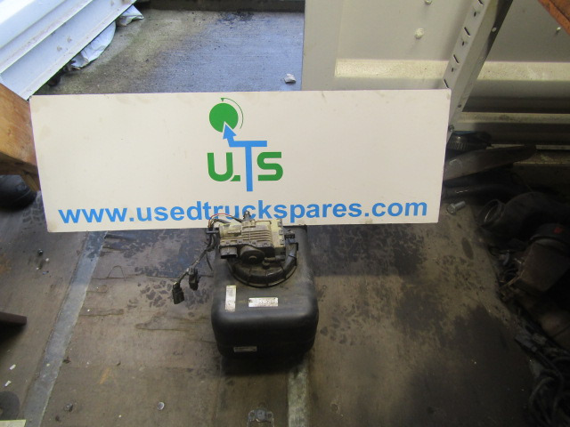 MITSUBISHI FUSO 7C15 AD BLUE TANK COMPLETE P/NO ML212662 - Yakıt tankı - Kamyon: fotoğraf 1 MITSUBISHI FUSO 7C15 AD BLUE TANK COMPLETE P/NO ML212662 - Yakıt tankı - Kamyon: fotoğraf 1