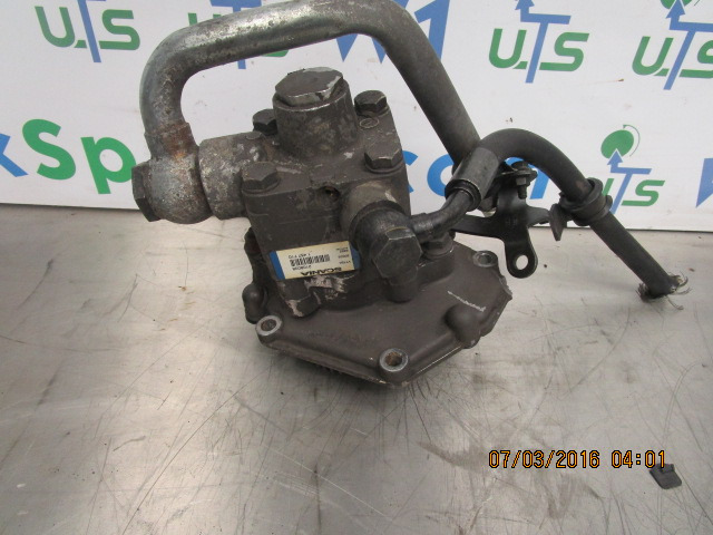 SCANIA 124 420 DC1203 POWER STEERING PUMP 2108038 - Motor ve yedek parça - Kamyon: fotoğraf 1 SCANIA 124 420 DC1203 POWER STEERING PUMP 2108038 - Motor ve yedek parça - Kamyon: fotoğraf 1