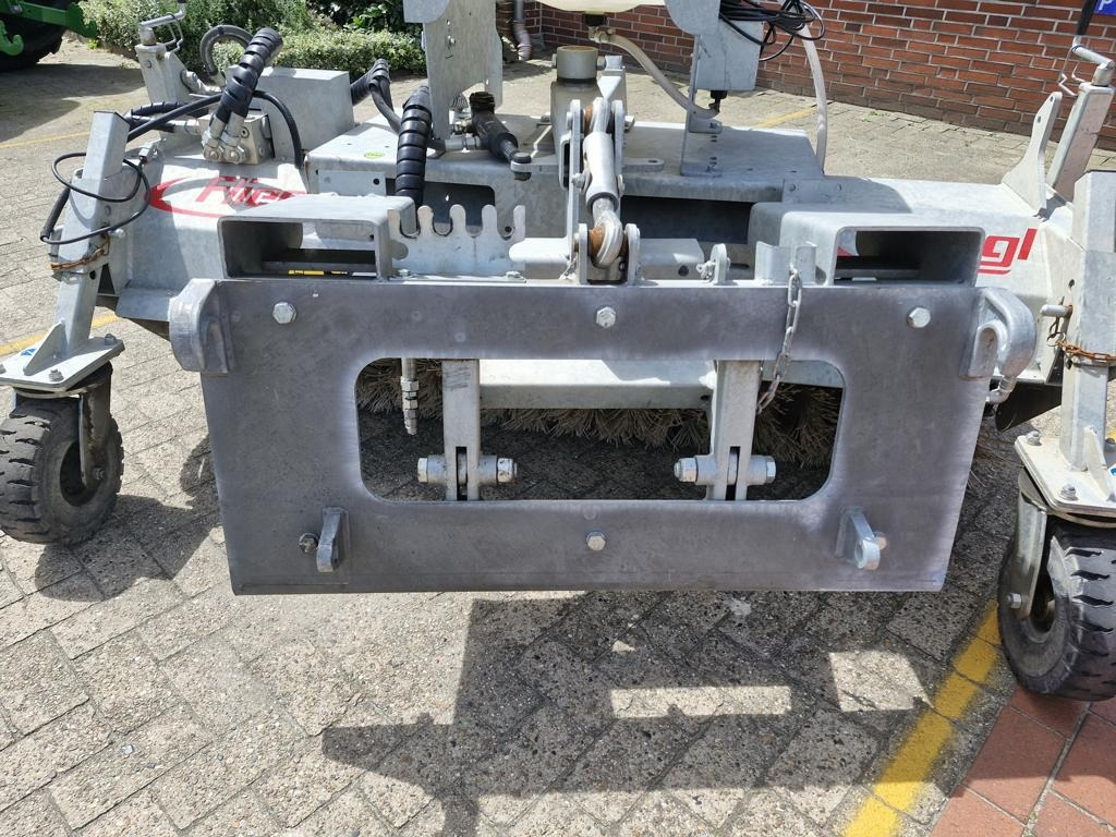 Fliegl KEH 1850 TYPE 600 - Çayır biçme makinesi: fotoğraf 4 Fliegl KEH 1850 TYPE 600 - Çayır biçme makinesi: fotoğraf 4