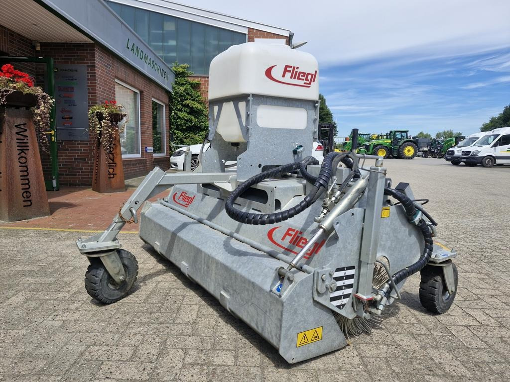 Fliegl KEH 1850 TYPE 600 - Çayır biçme makinesi: fotoğraf 1 Fliegl KEH 1850 TYPE 600 - Çayır biçme makinesi: fotoğraf 1