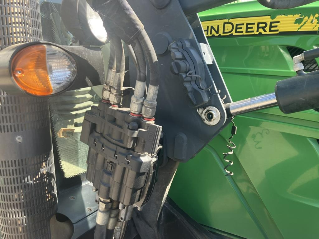 John Deere 6125R - Traktör: fotoğraf 2 John Deere 6125R - Traktör: fotoğraf 2