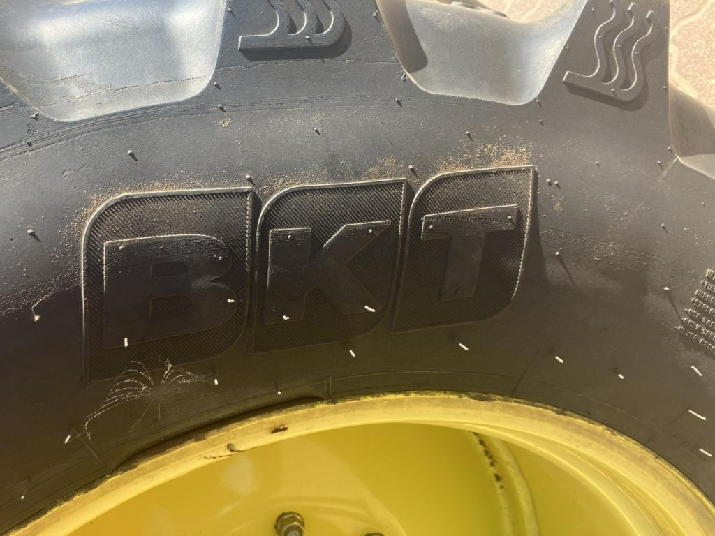 Traktör John Deere 6125R: fotoğraf 13