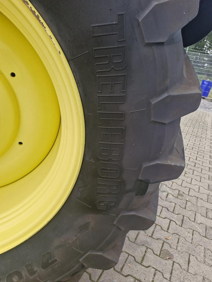 Traktör John Deere 6230R: fotoğraf 12