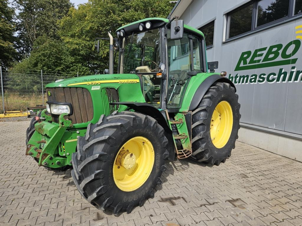 John Deere 6420S PREMIUM - Traktör: fotoğraf 1 John Deere 6420S PREMIUM - Traktör: fotoğraf 1