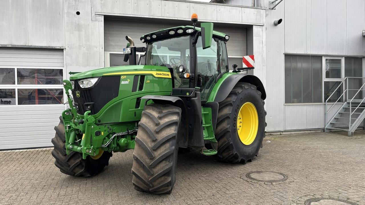 Yeni Traktör John Deere 6R215: fotoğraf 30 Yeni Traktör John Deere 6R215: fotoğraf 30