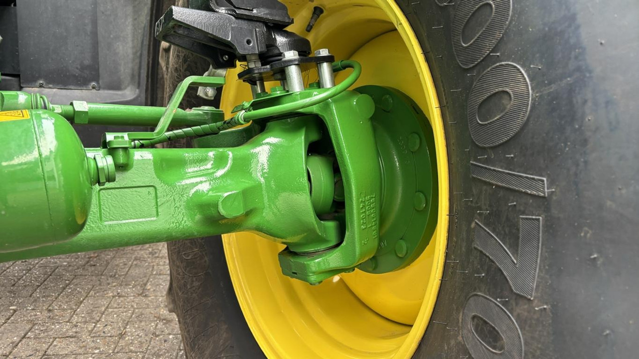 Yeni Traktör John Deere 6R215: fotoğraf 21 Yeni Traktör John Deere 6R215: fotoğraf 21