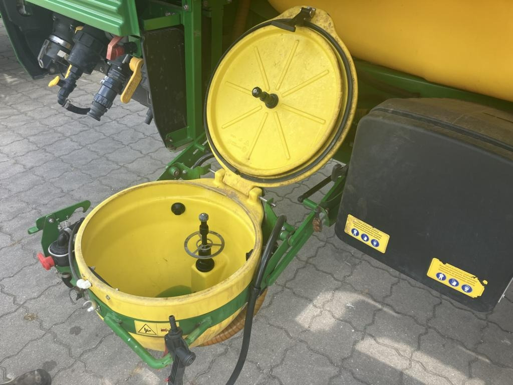 John Deere BASISMASCHINE R944I POWRSPRAY - Çekilir pülverizatör: fotoğraf 3 John Deere BASISMASCHINE R944I POWRSPRAY - Çekilir pülverizatör: fotoğraf 3
