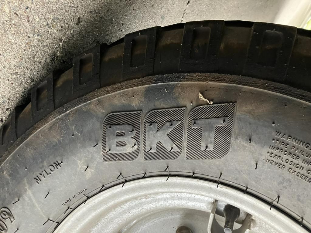 John Deere HD40X MY23 - Biçerdöver tablası: fotoğraf 3 John Deere HD40X MY23 - Biçerdöver tablası: fotoğraf 3