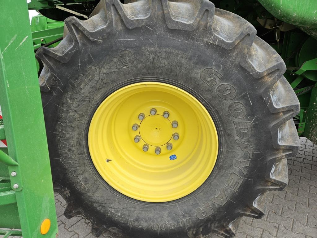 John Deere T560I - Biçerdöver: fotoğraf 4 John Deere T560I - Biçerdöver: fotoğraf 4