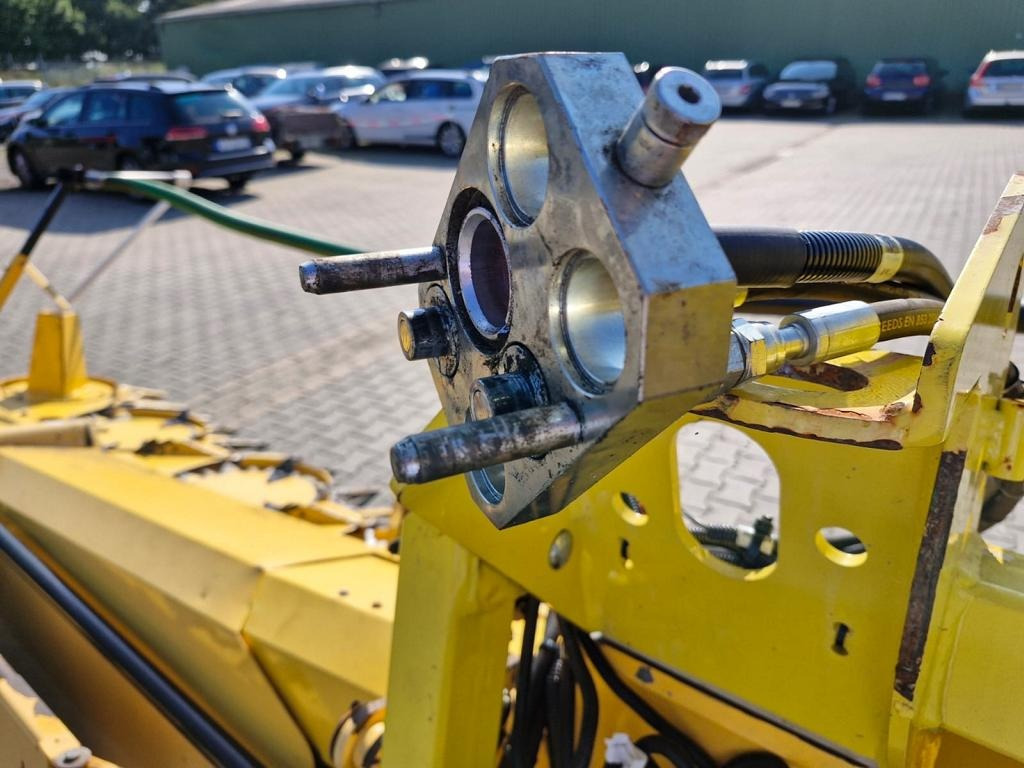 New Holland MAISVORSATZ 900S FI / 390 - Mısır tablası: fotoğraf 2 New Holland MAISVORSATZ 900S FI / 390 - Mısır tablası: fotoğraf 2