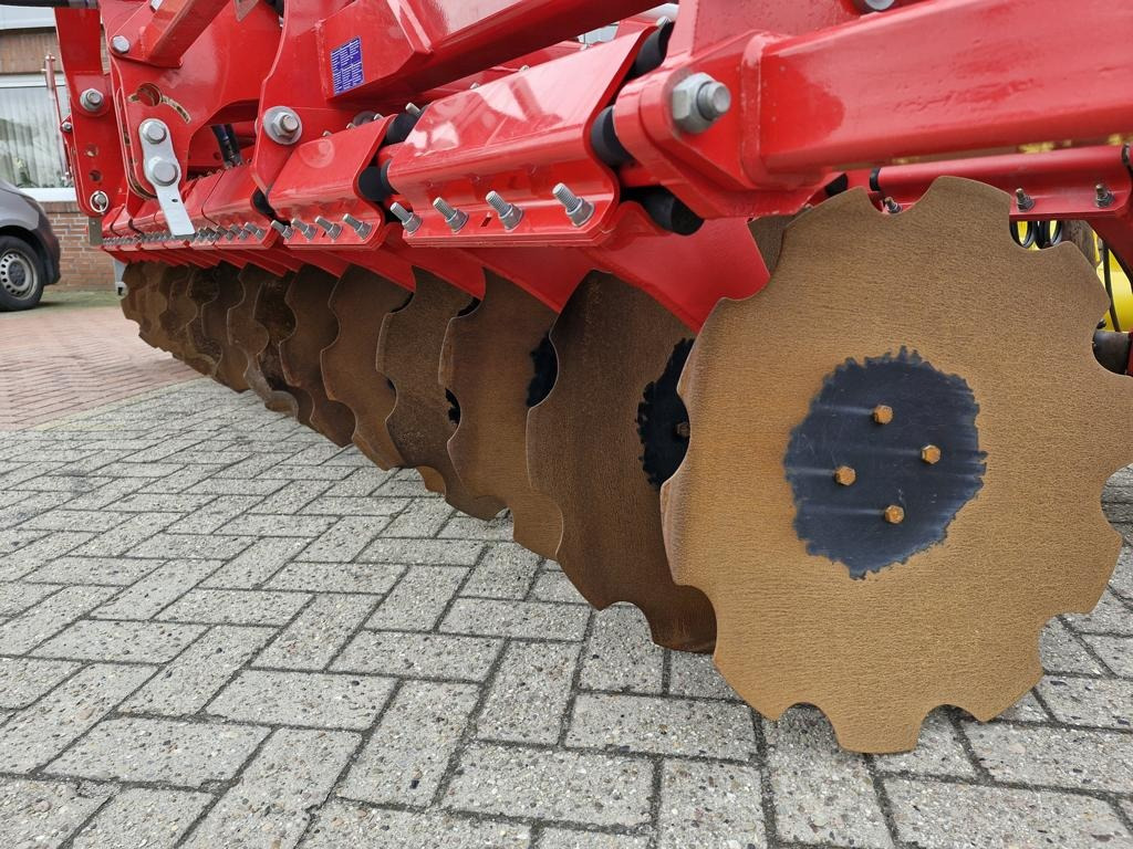 Pöttinger TERRADISC 4001 K - Disk tırmığı: fotoğraf 5 Pöttinger TERRADISC 4001 K - Disk tırmığı: fotoğraf 5