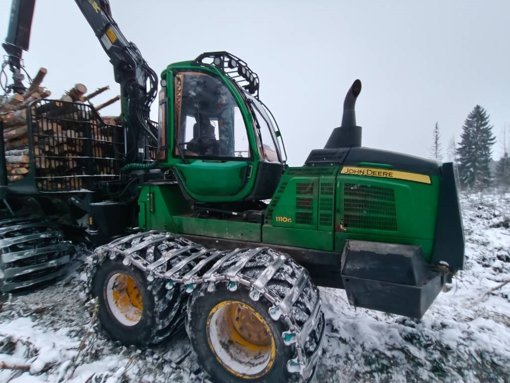 John Deere 1110G - Forwarder: fotoğraf 4 John Deere 1110G - Forwarder: fotoğraf 4