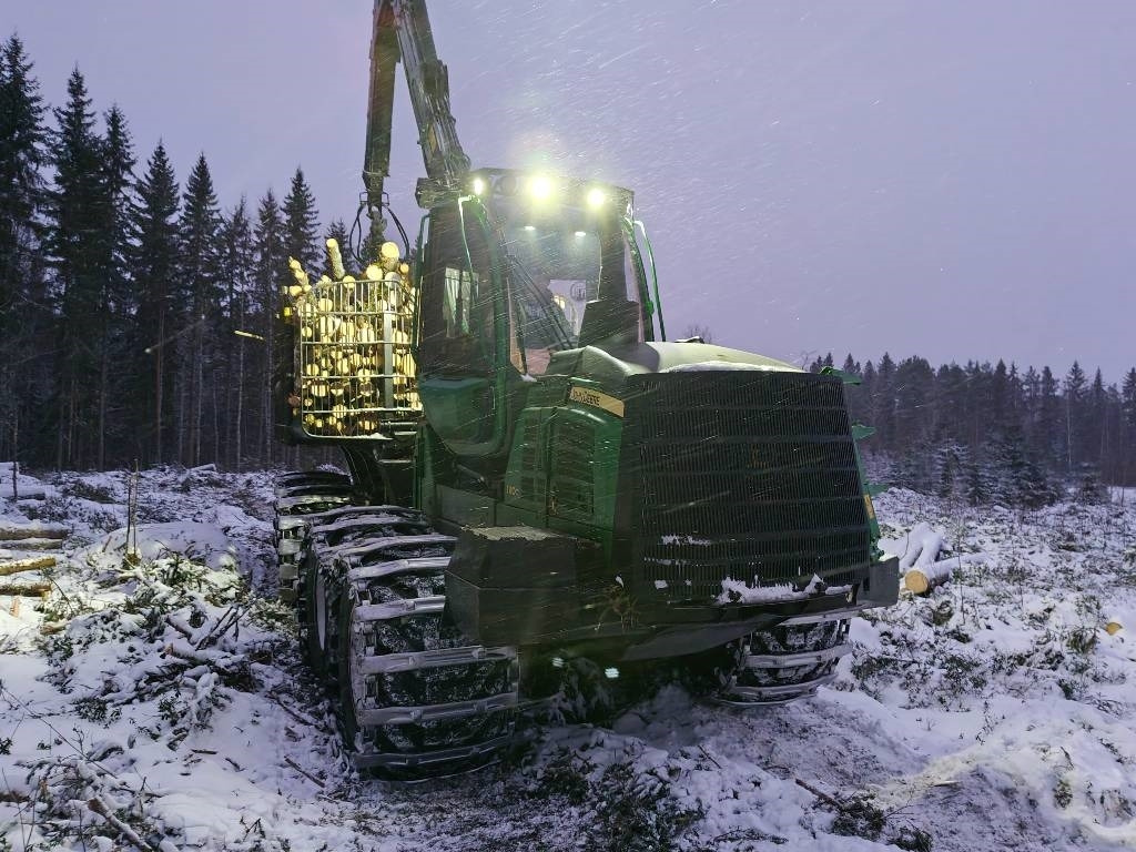 John Deere 1110G - Forwarder: fotoğraf 5 John Deere 1110G - Forwarder: fotoğraf 5