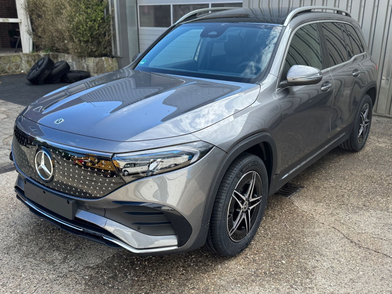 Mercedes-Benz EQB 350 AMG LINE 4Matic NUR 600 KM !!!!!! - SUV: fotoğraf 2 Mercedes-Benz EQB 350 AMG LINE 4Matic NUR 600 KM !!!!!! - SUV: fotoğraf 2