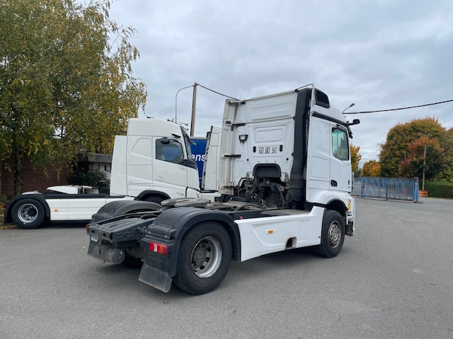 Mercedes-Benz Actros - Çekici: fotoğraf 3 Mercedes-Benz Actros - Çekici: fotoğraf 3