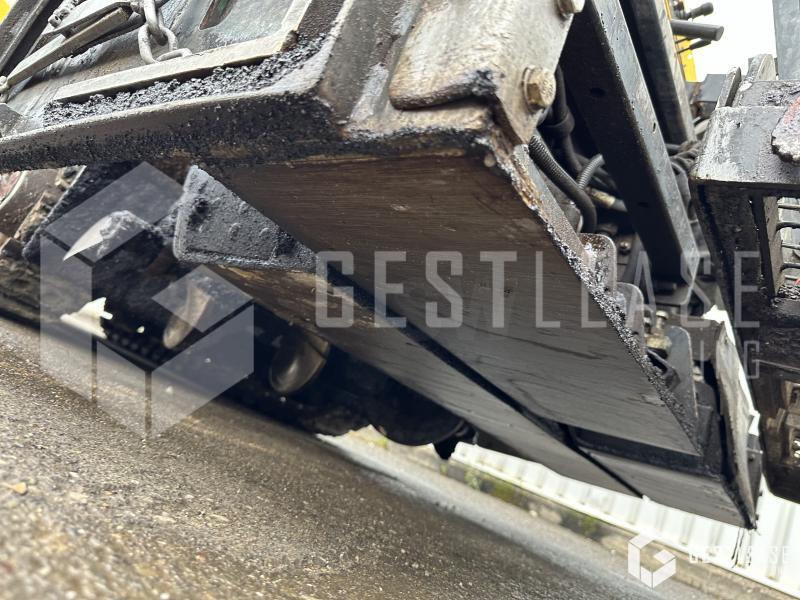 Asfalt serici Bomag BF223C: fotoğraf 10