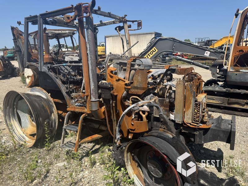 Claas Axos 340 - Traktör: fotoğraf 1 Claas Axos 340 - Traktör: fotoğraf 1