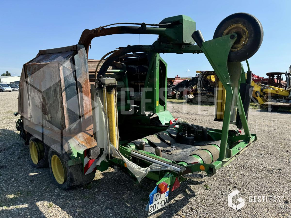 John Deere 744 - Silindirik balya makinesi: fotoğraf 3 John Deere 744 - Silindirik balya makinesi: fotoğraf 3